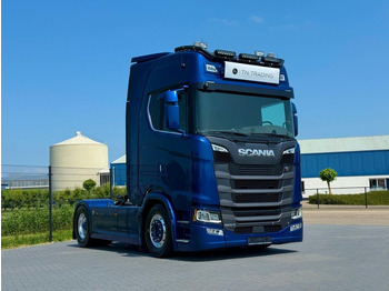 SCANIA S 660 Sattelzugmaschine