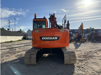 Kettenbagger DOOSAN DX140-3: das Bild 4
