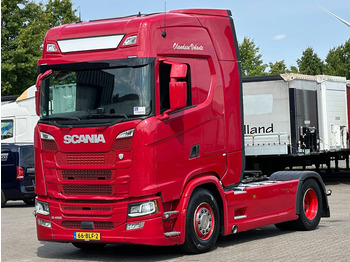 SCANIA S 450 Sattelzugmaschine