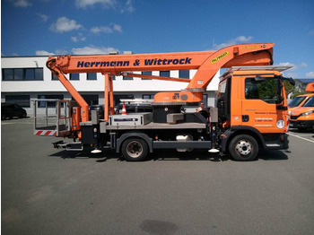 LKW mit Arbeitsbühne Palfinger P 300 KS: das Bild 2
