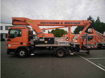 LKW mit Arbeitsbühne Palfinger P 300 KS: das Bild 3