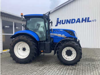 NEW HOLLAND T7 Traktor