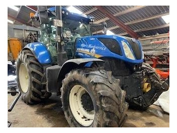 NEW HOLLAND T7.270 Traktor