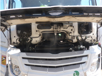Sattelzugmaschine MERCEDES 963-4-A: das Bild 4