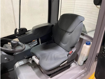 Elektrostapler Jungheinrich EFG 320: das Bild 5 Elektrostapler Jungheinrich EFG 320: das Bild 5