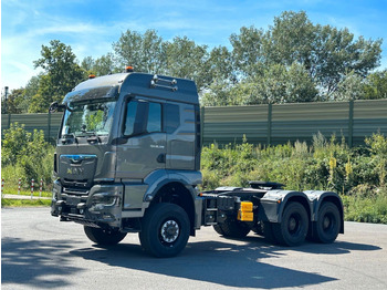 Sattelzugmaschine MAN TGS 26.520 6x6: das Bild 2