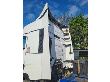 RENAULT T Aeropack/ Spoiler