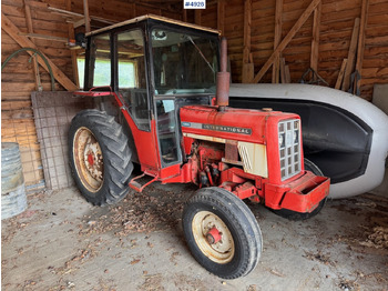 INTERNATIONAL Traktor