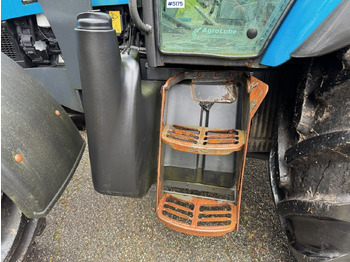 Traktor 2013 Landini Powermondial 120 w/front loader and some equipment. Low hours!: das Bild 5
