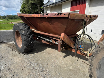 BREDAL Düngerstreuer