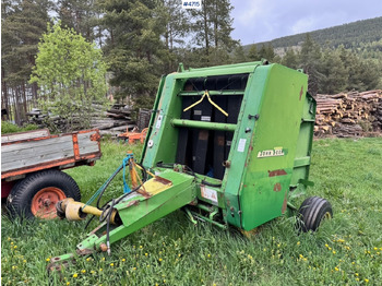 JOHN DEERE Grünlandtechnik