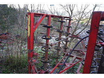 Technik für Bodenbearbeitung Väderstad harrow 3,4 M: das Bild 5 Technik für Bodenbearbeitung Väderstad harrow 3,4 M: das Bild 5