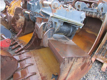 Anbauteil für Baumaschine NSB E 160 Schwenktieflöffel 1400 mm OQ 65 / 7.500: das Bild 2 Anbauteil für Baumaschine NSB E 160 Schwenktieflöffel 1400 mm OQ 65 / 7.500: das Bild 2