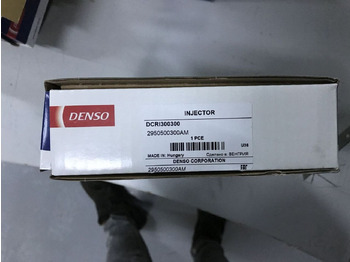 Injektor für PKW, Zustand - NEU Bosch 2018 295050-0300  for Nissan SUV-NAVARA automobile: das Bild 2