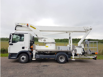 PALFINGER LKW mit Arbeitsbühne