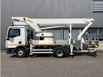 PALFINGER LKW mit Arbeitsbühne