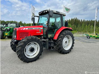 MASSEY FERGUSON 5445 Landmaschine