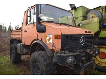 UNIMOG U1200 Kommunal-/ Sonderfahrzeug