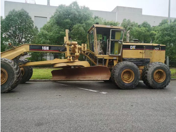 CATERPILLAR Grader