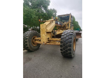 Grader CAT 16H: das Bild 2