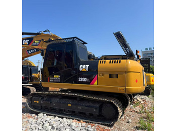 CATERPILLAR 320D2 Kettenbagger