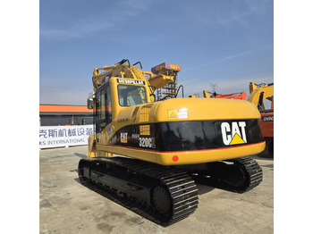Kettenbagger CATERPILLAR 320C: das Bild 2
