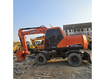 DOOSAN DX150W Mobilbagger