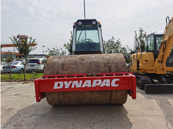 Walzenzug Dynapac CA251D: das Bild 4