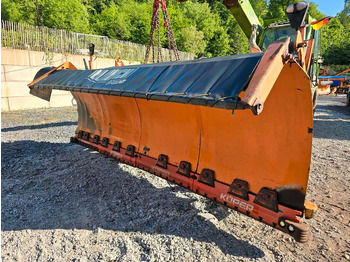 UNIMOG Schneepflug