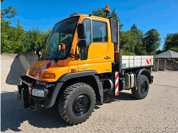 UNIMOG Schneeräumfahrzeug