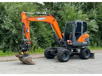 DOOSAN DX57W Mobilbagger