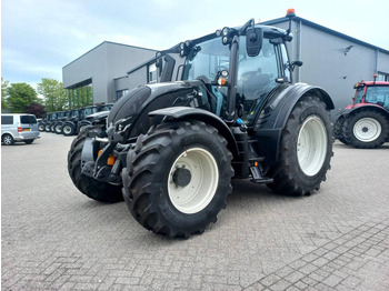 VALTRA N-series Traktor