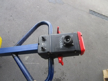 Druckmaschine ELEKTRO HUBAMEISE STÖCKLIN 3 PzS 270: das Bild 4 Druckmaschine ELEKTRO HUBAMEISE STÖCKLIN 3 PzS 270: das Bild 4