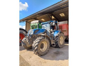 NEW HOLLAND T7.270 Traktor