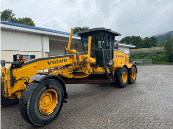 Grader Volvo G746B: das Bild 5