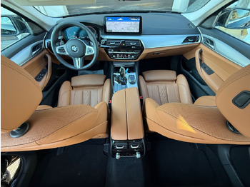 Limousine BMW 520D MILDHYBRID: das Bild 2