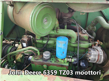 JOHN DEERE Mähdrescher