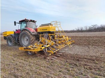 CASE IH Optum 270 Traktor