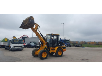 CATERPILLAR 908 Radlader