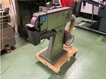 Metallbearbeitungsmaschine