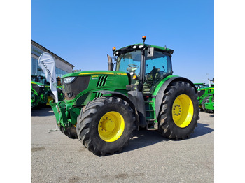 JOHN DEERE 6210R Traktor