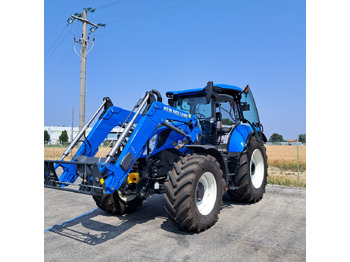 NEW HOLLAND T6 Traktor