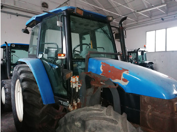 NEW HOLLAND TL90 Traktor