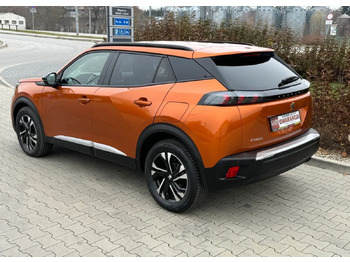 SUV/ Geländewagen Peugeot 2008 Peugeot 1.2 benz 100 km Allure 6tys przebieg fabrycznie nowy: das Bild 2