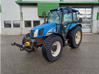 NEW HOLLAND T5050 Traktor