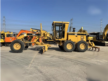 CATERPILLAR 140H Grader