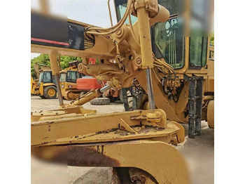 Grader CATERPILLAR 14H: das Bild 5