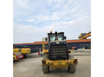 Radlader CATERPILLAR 924K: das Bild 5