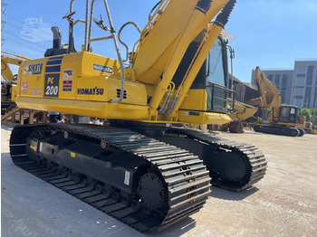 Kettenbagger KOMATSU PC200-8: das Bild 5
