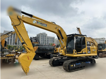 KOMATSU PC200-8 Kettenbagger